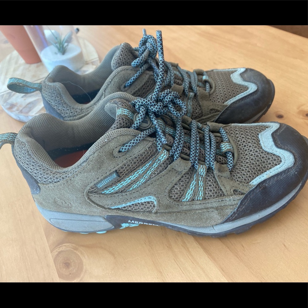 Women’s Merrell hiking shoes